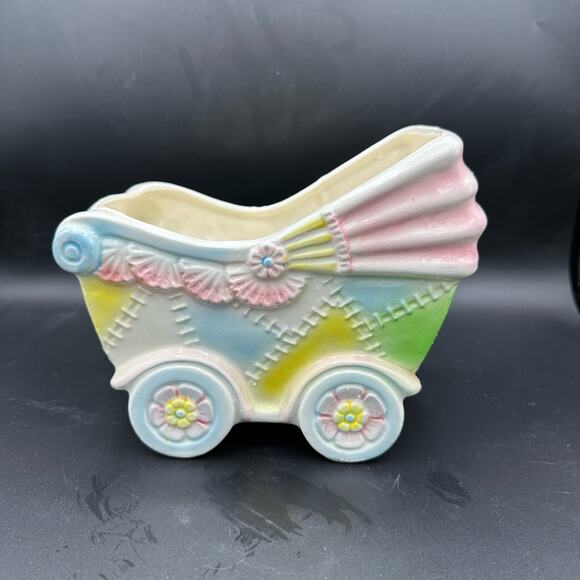 Vintage Baby Carriage Nursery Planter Made in Japan - Picture 3 of 9